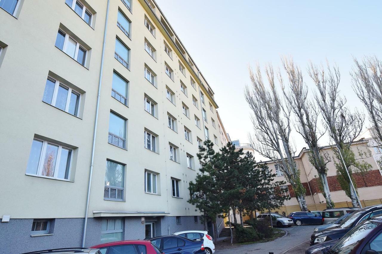 Apartment Porici Brno Esterno foto
